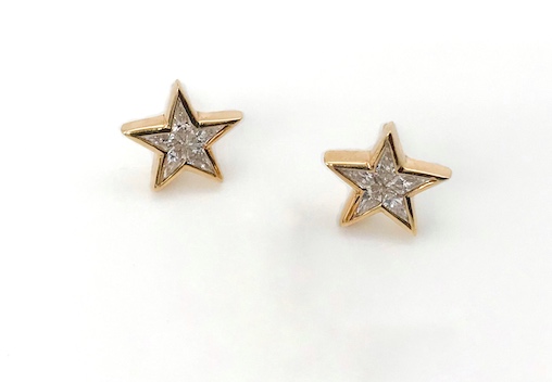 SOLD - A pair of pre-owned diamond earstuds